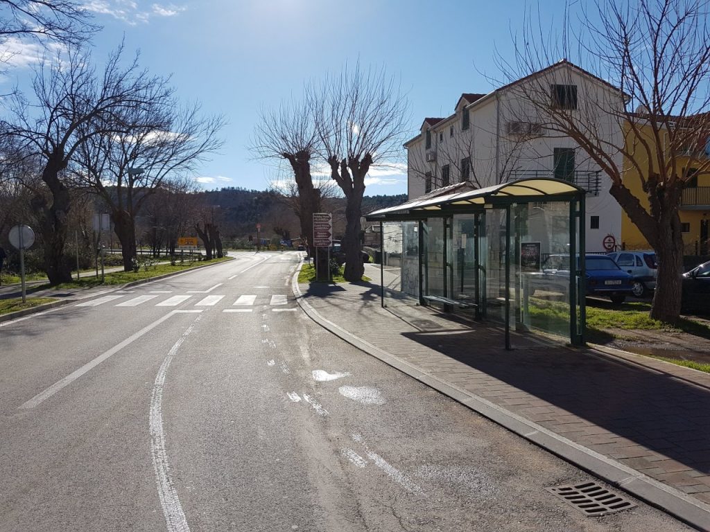 Bus stop in Skradin - buses leave here